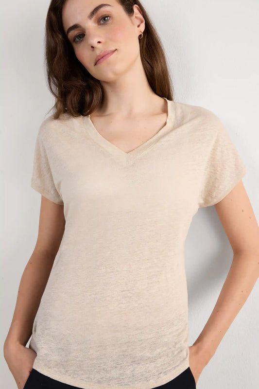 The Pure Linen Short Sleeve V-Neck Top in Linen